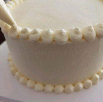 簡約款小清新奶油蛋糕，簡單易做，好吃又好看